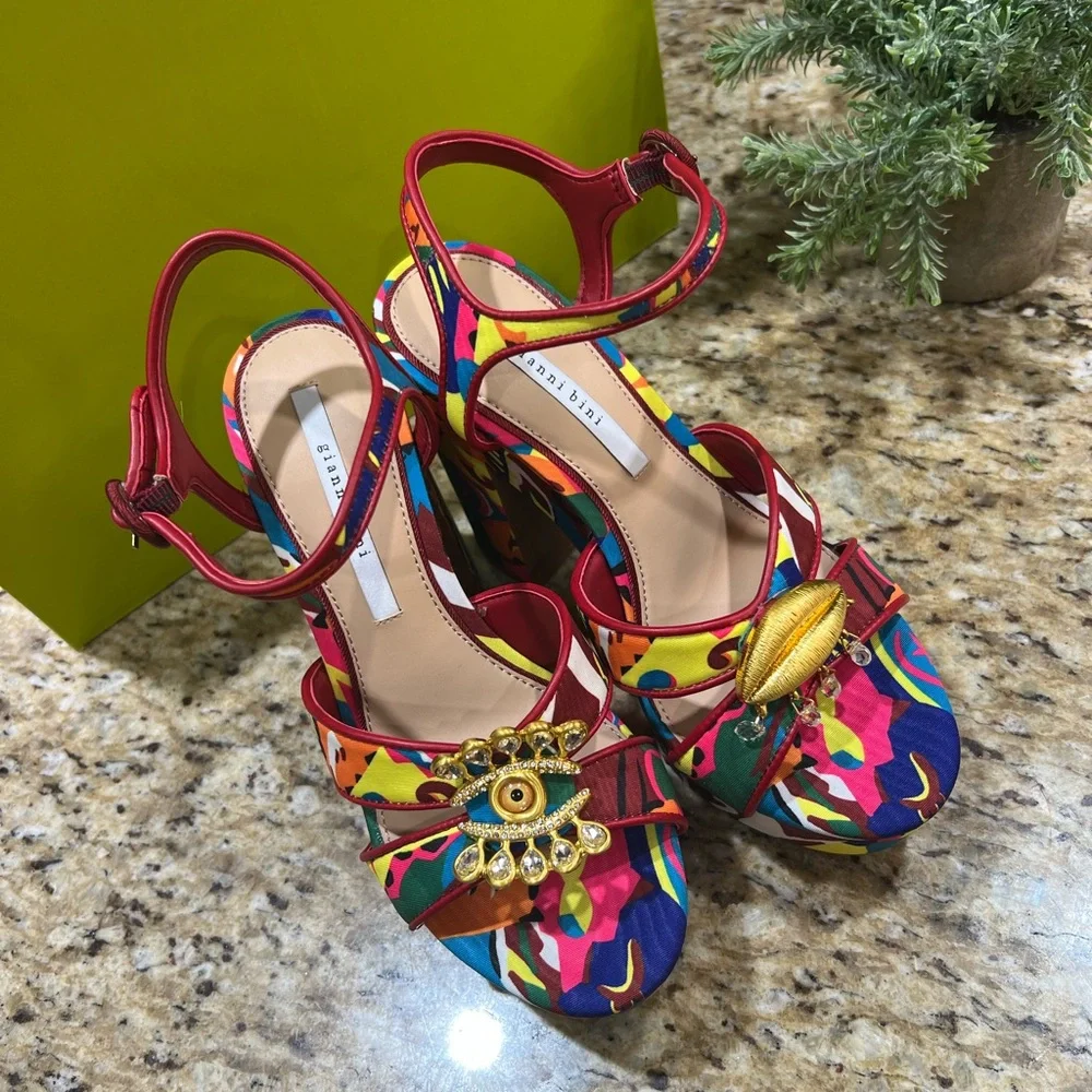 Gianni Bini Beaux Whimsical Mismatch Ornament Multicolor Platform Sandals 7.5M